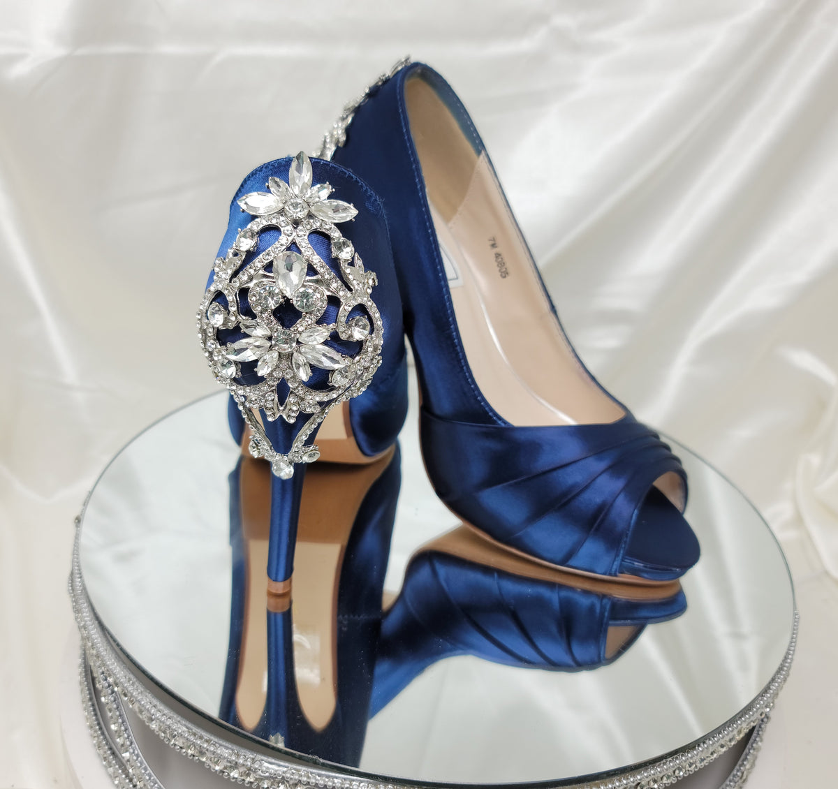 Navy Blue Wedding Shoes with Crystal Back Design 7.5 Medium Width / No / Use Color Shown In Listing Picture Navy Blue Wedding Shoes with Crystal Back Design 7.5 Medium Width / No / Use Color Shown In Listing Picture