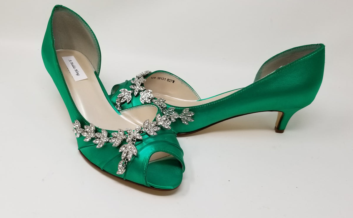 Emerald Green Kitten Heels with Sparkling Crystal Vine Design 10.5 Medium Width / Yes + / White
