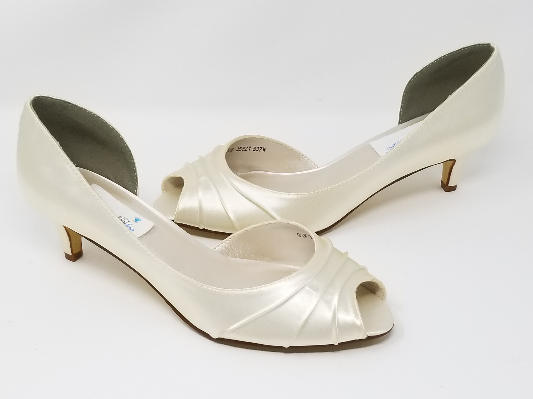HOT Closed Toe Heels Inch Heels White Wedding Shoes Inch