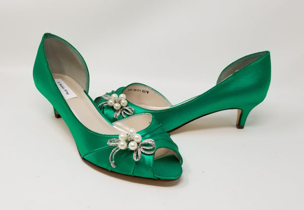 Emerald Green Kitten Heels with Sparkling Crystal and Pearl Bow Design