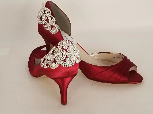 red heels with wedding dress Is it weird to wear red shoes with an ivory/silver wedding dress? : r/ wedding