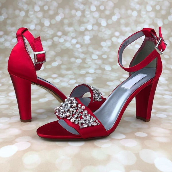 wedding dress red shoes White Wedding Dress With Red Shoes 15 Things All Brides Regret After Buying Their Wedding Shoes